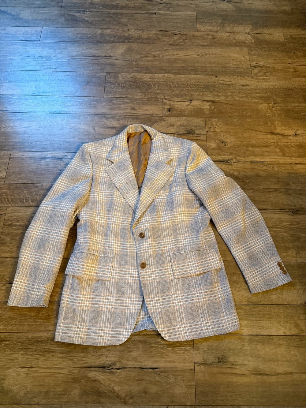 Oversized Women’s Vintage Blazer in Stripped Tan
